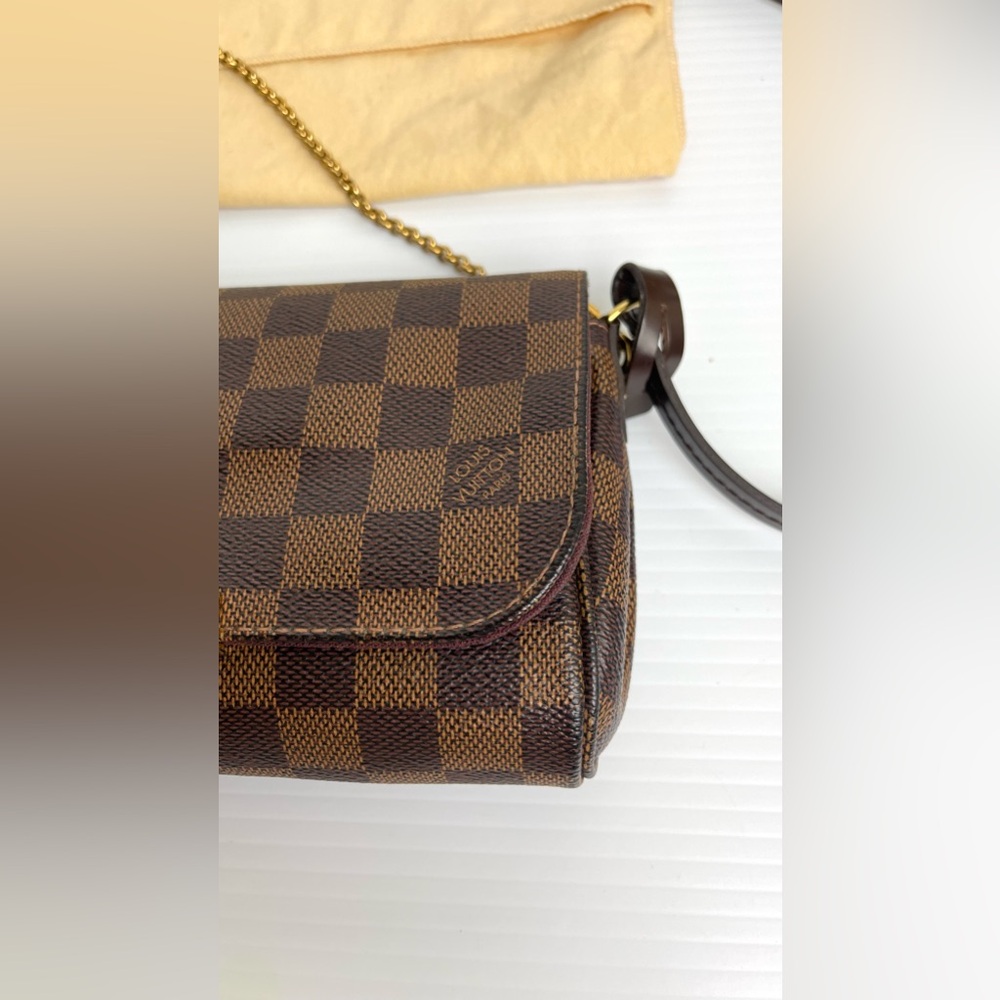 Authentic Louis Vuitton Favorite PM Damier Ebene Crossbody Clutch Purse Handbag - Picture 5 of 16